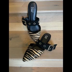 Bleecker &Bond mules, 9 M